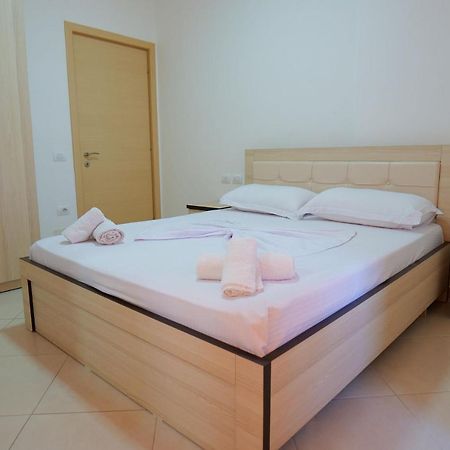 Almare Apartments Vlore Exterior photo