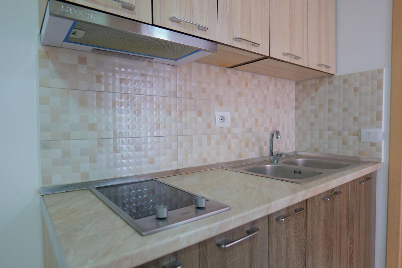 Almare Apartments Vlore Exterior photo
