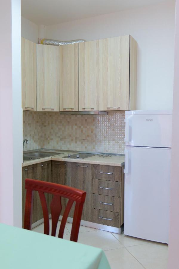 Almare Apartments Vlore Exterior photo